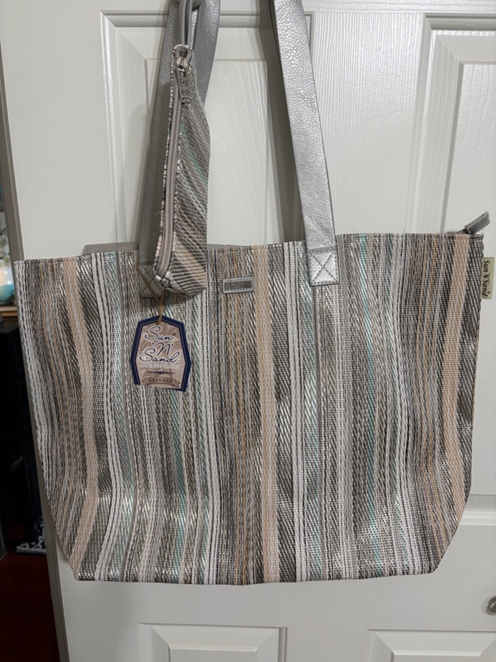 New Sun N Sand Striped tote and small zipper bag